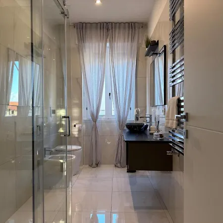 Dimora Del Garda Desenzano Apartamento